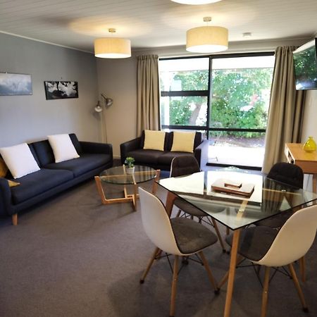 Milford Road Apartments เทอาเนา ภายนอก รูปภาพ